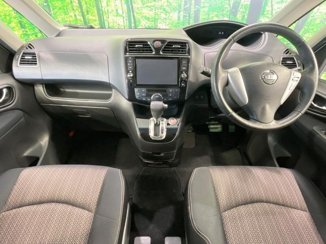 セレナ2.0 ハイウェイスター Vセレクション+Safety II S-HYBRID
