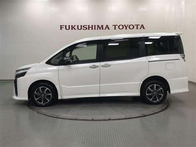 ヴォクシー2.0 ZS 煌III 4WD