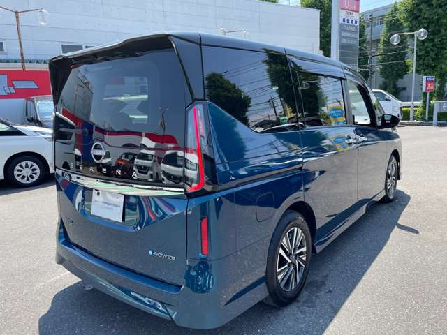 セレナ1.4 e-POWER ハイウェイスターV ステップタイプ