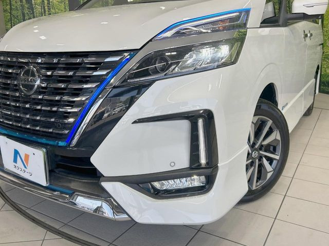 �yLED�w�b�h���C�g�z���V����ԑ��s�����ǍD�Ȏ��E���m�ۂ����S���ĉ^�]�ł��鍂�P�xLED�w�b�h���C�g�𑕔�!�_�����x�������A����d�͂��}�����Ă��܂��B