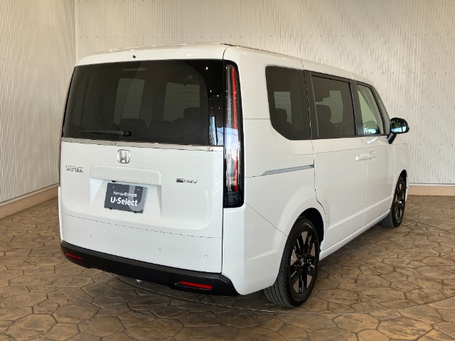 ステップワゴン2.0 e:HEV エアー EX 30周年特別仕様車