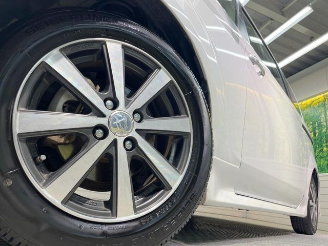 �y15�C���`�A���~�z�C�[���z�O�ςɃ}�b�`�����A���~�z�C�[���𑕒����Ă���܂��B�e��A���~�z�C�[����A�X�^�b�h���X�^�C�����戵�����Ă���܂��B���񂲑��k����������