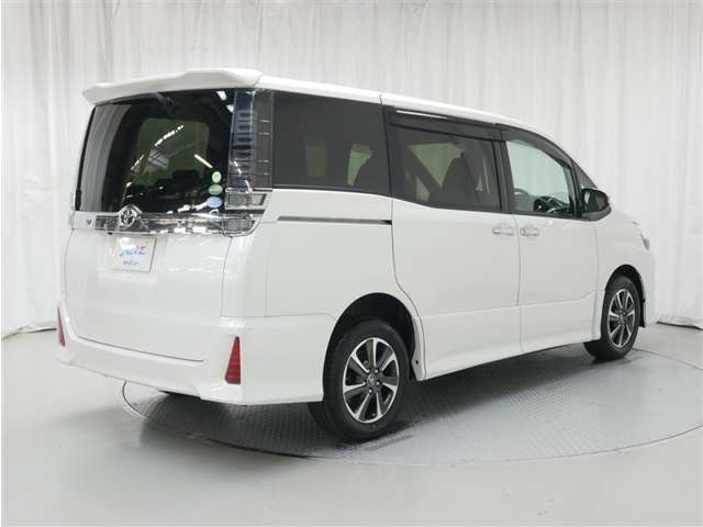 ヴォクシー2.0 ZS 煌 4WD