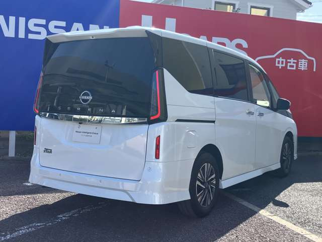 セレナ2.0 ハイウェイスターV