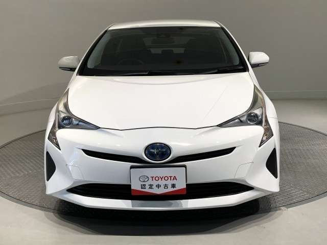 プリウス1.8 S