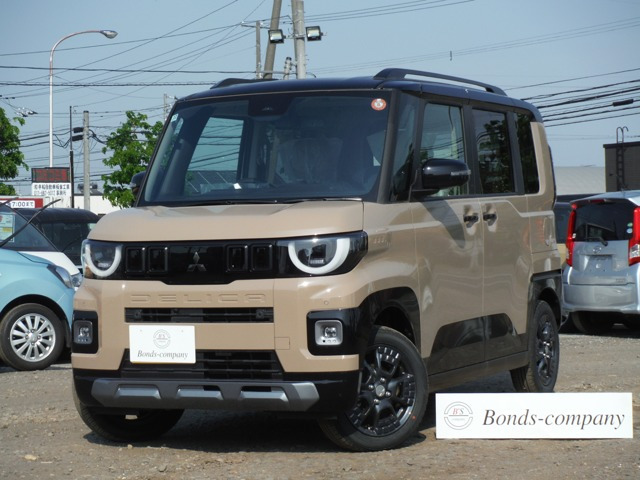 デリカミニT プレミアム 4WD