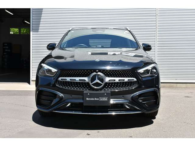 GLAクラスGLA200d 4マチック AMGラインパッケージ 4WD