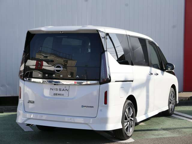 セレナ1.4 e-POWER ハイウェイスターV