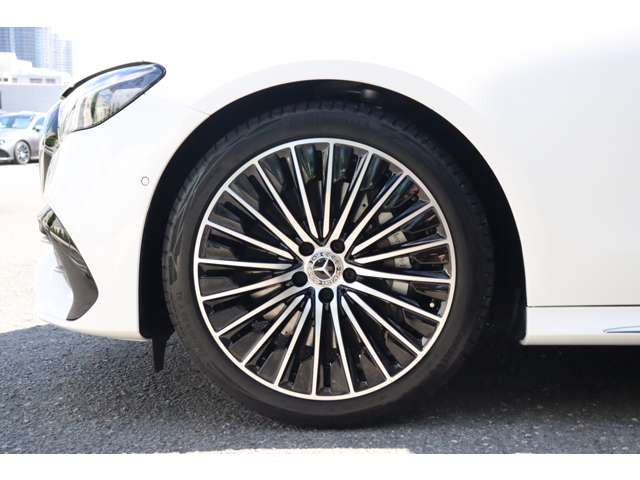 EクラスワゴンE200 AMGラインパッケージ (ISG)