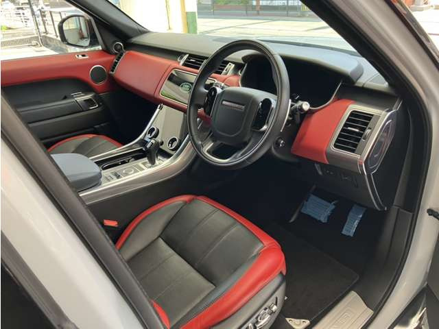 レンジローバースポーツHSE ダイナミック (ディーゼル) 4WD