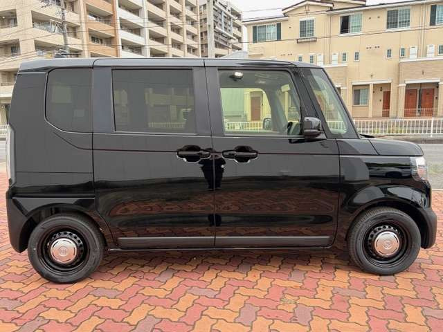 N-BOXジョイ モノトーン