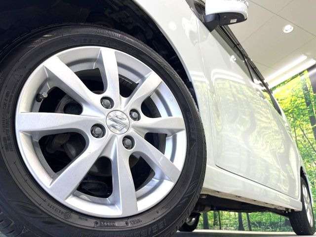 �y����14�C���`�A���~�z�C�[���z�O�ςɃ}�b�`���������A���~�z�C�[���𑕒����Ă���܂��B�e��ЊO�A���~�z�C�[����A�X�^�b�h���X�^�C�����戵�����Ă���܂��B���񂲑��k����������