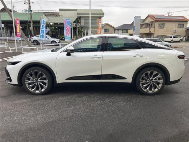 クラウンクロスオーバー2.5 G レザー パッケージ E-Four 4WD