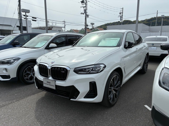 X4M40i 4WD
