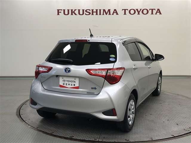 ヴィッツ1.5 ハイブリッド F