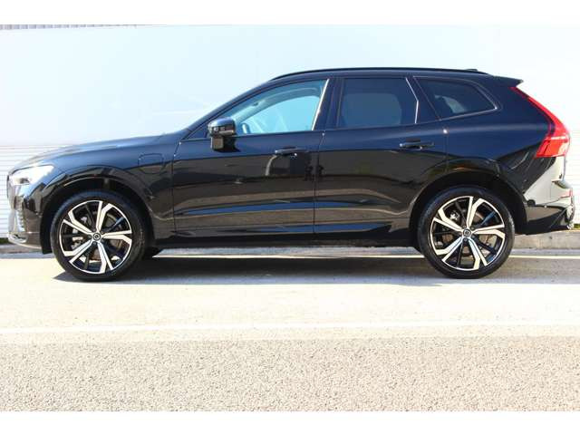 XC60リチャージ アルティメット T6 AWD PHEV 4WD
