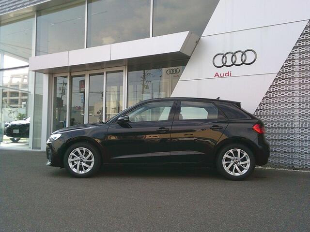 A1スポーツバック25 TFSI アドバンスド