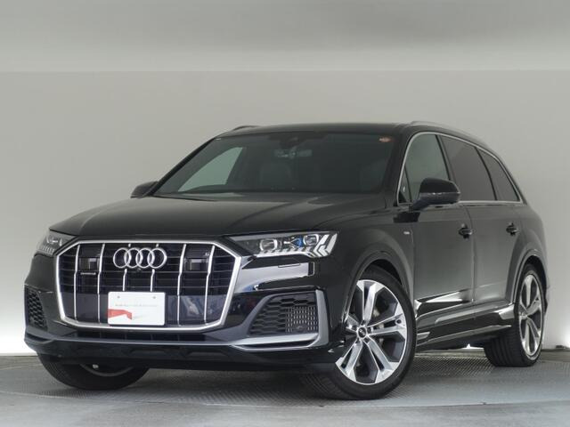 Q755 TFSI クワトロ Sライン 4WD
