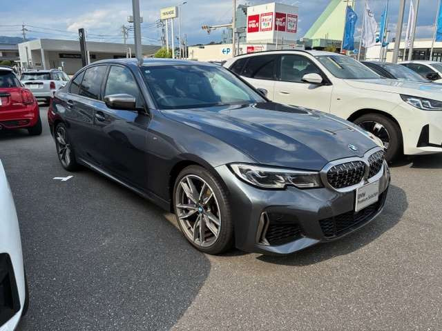 3シリーズセダンM340i xドライブ 4WD