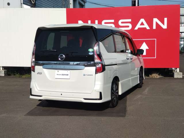 セレナ1.2 e-POWER ハイウェイスターV