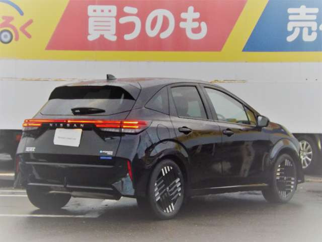 ノートオーラ1.2 G FOUR 4WD