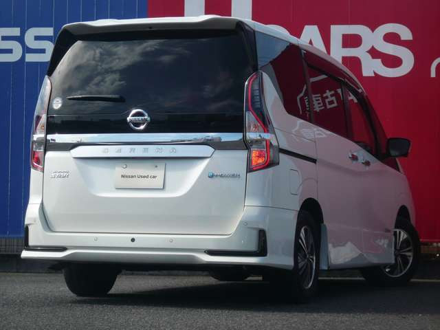 セレナ1.2 e-POWER ハイウェイスターV