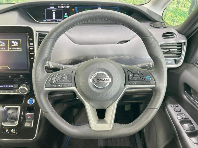 �y�X�e�A�����O�X�C�b�`�z�^�]���A�O������ڐ������炷���ƂȂ��A�I�[�f�B�I���̑��삪�\�ȕ֗��@�\!���S&���K�ȃh���C�u�����o���Ă���܂���