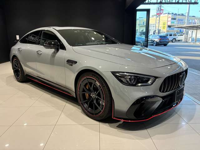 AMG GT 4ドアクーペ