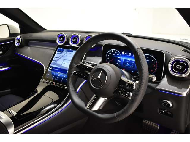 GLCクーペ220d 4マチック AMGラインパッケージ(ISG) 4WD