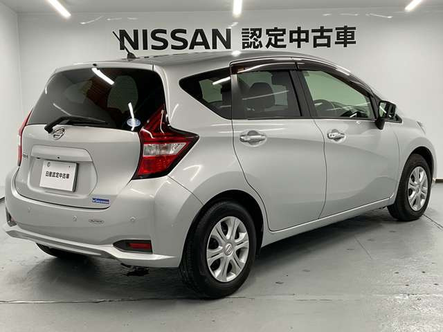 ノート1.2 X DIG-S 助手席スライドアップシート車