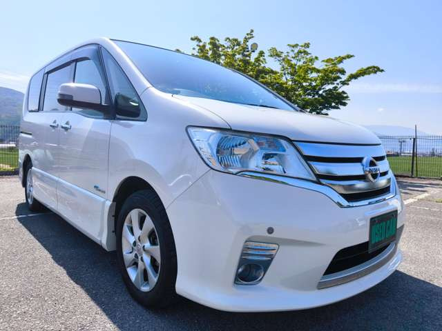セレナ2.0 ハイウェイスター S-HYBRID