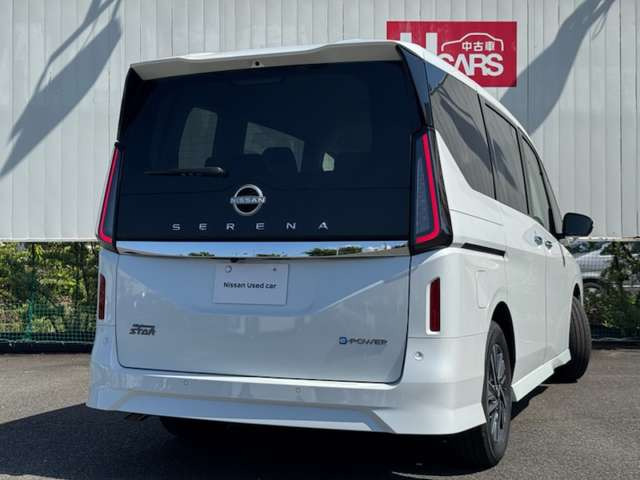 セレナ1.4 e-POWER ハイウェイスターV