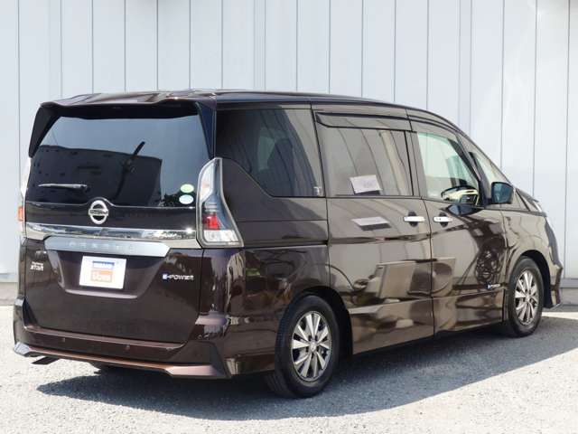 セレナ1.2 e-POWER ハイウェイスターV