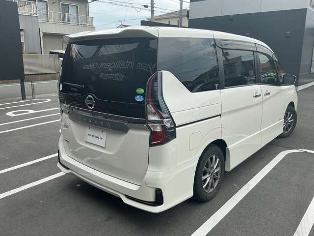 セレナ2.0 ハイウェイスターV