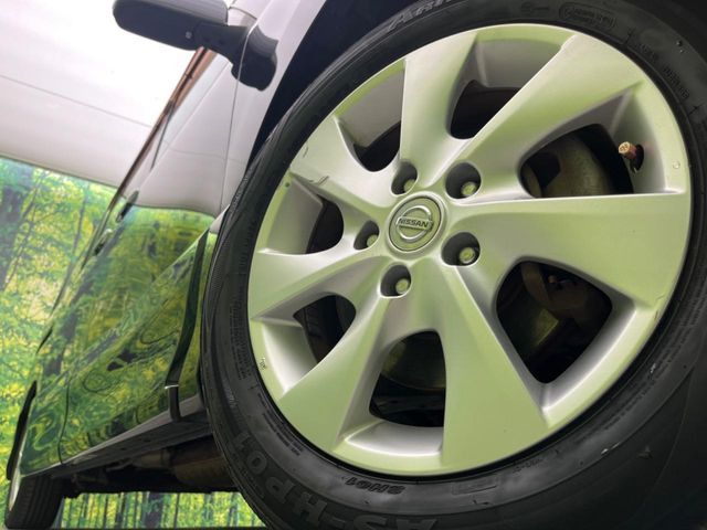 �y����16�C���`�A���~�z�C�[���z�O�ςɃ}�b�`���������A���~�z�C�[���𑕒����Ă���܂��B�e��ЊO�A���~�z�C�[����A�X�^�b�h���X�^�C�����戵�����Ă���܂��B���񂲑��k����������