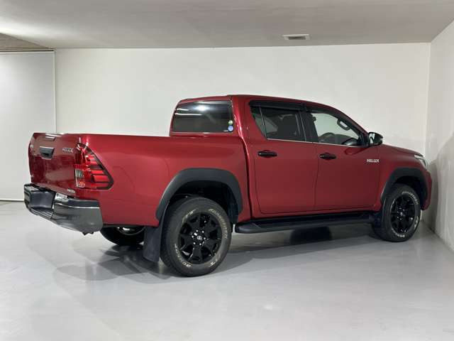 ハイラックス2.4 Z ブラック ラリー エディション ディーゼル 4WD