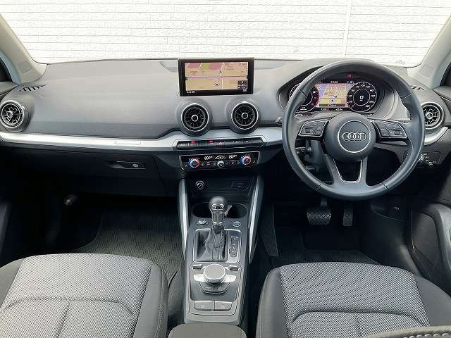 Q21.0 TFSI スポーツ