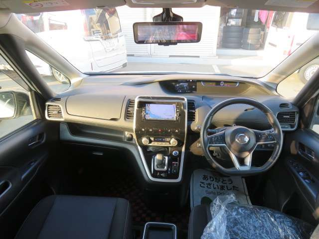 セレナ1.2 e-POWER ハイウェイスターV