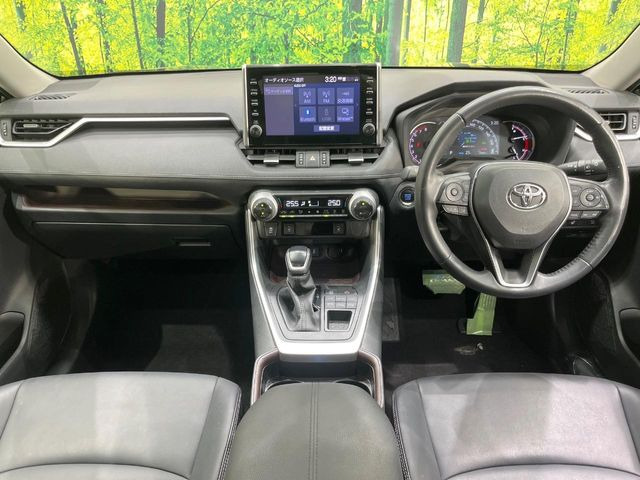RAV42.0 G 4WD