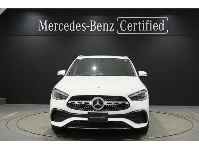 GLAクラスGLA200d 4マチック AMGラインパッケージ 4WD