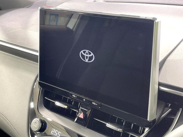 �y10.5�C���` �f�B�X�v���C�I�[�f�B�I�z���ʂ̃f�B�X�v���C��AppleCarPlay��AndroidAuto�����p�\�B�傫�ȉ�ʂŃX�}�z�i�r�A�v���������p���������܂���
