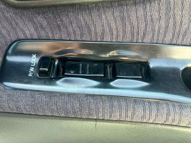 �C�ɂȂ邨�Ԃ�����܂�����E�̓d�b�ԍ����璼�ڂ��X�ɂ��₢���킹���������B�x�����@����ԗ����A��Ԃ܂łȂ�ł������������Ē����܂��B�X�^�b�t�ꓯ���A�����҂����Ă���܂��B