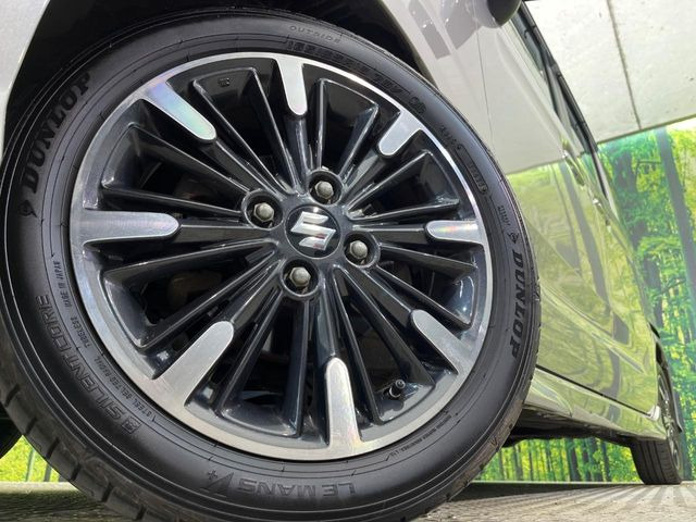 �y����15�C���`�A���~�z�C�[���z�O�ςɃ}�b�`���������A���~�z�C�[���𑕒����Ă���܂��B�e��ЊO�A���~�z�C�[����A�X�^�b�h���X�^�C�����戵�����Ă���܂��B���񂲑��k����������