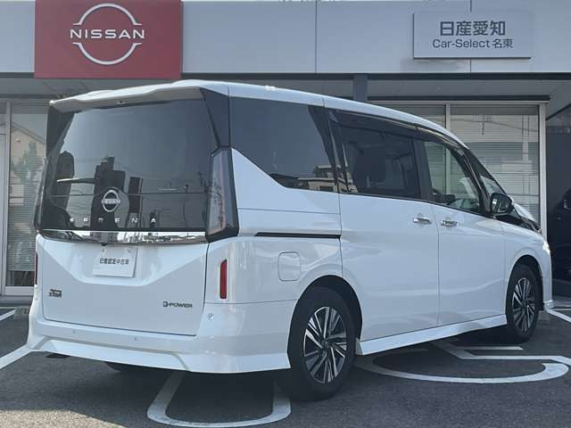 セレナ1.4 e-POWER ハイウェイスターV