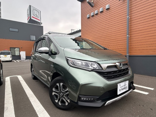 フリード1.5 ハイブリッド クロスター 4WD