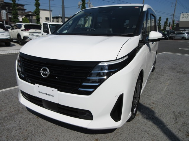 セレナ2.0 X チェアキャブ スロープタイプ 車いす2名仕様