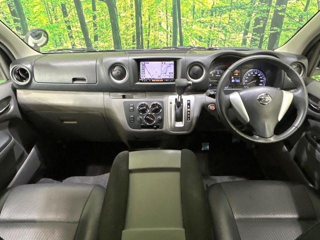 NV350キャラバン2.5 プレミアムGX ロング クロムギアパッケージ バージョンブラック ディーゼル 4WD