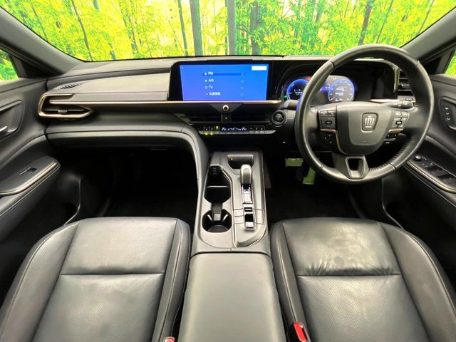クラウンクロスオーバー2.5 G アドバンスト レザー パッケージ E-Four 4WD