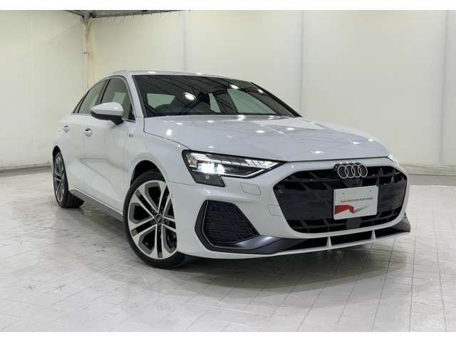 A3セダン30 TFSI Sライン