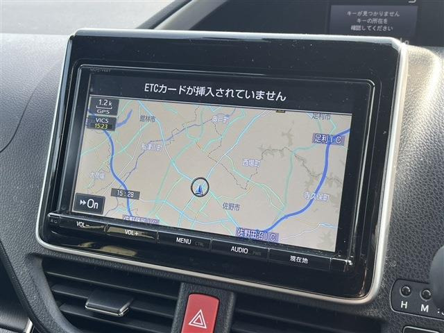 ヴォクシー1.8 ハイブリッド ZS 煌